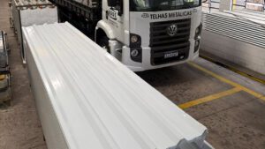 Antes de comprar suas telhas, faça estas 7 perguntas